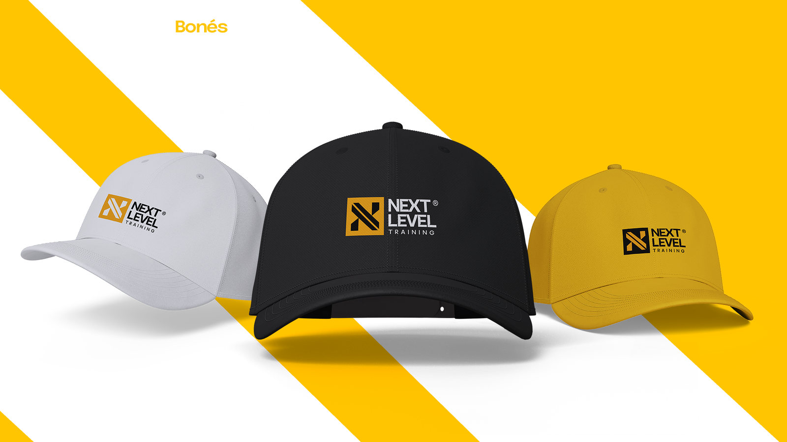 Bonés branco, preto e amarelo com a assinatura na frente